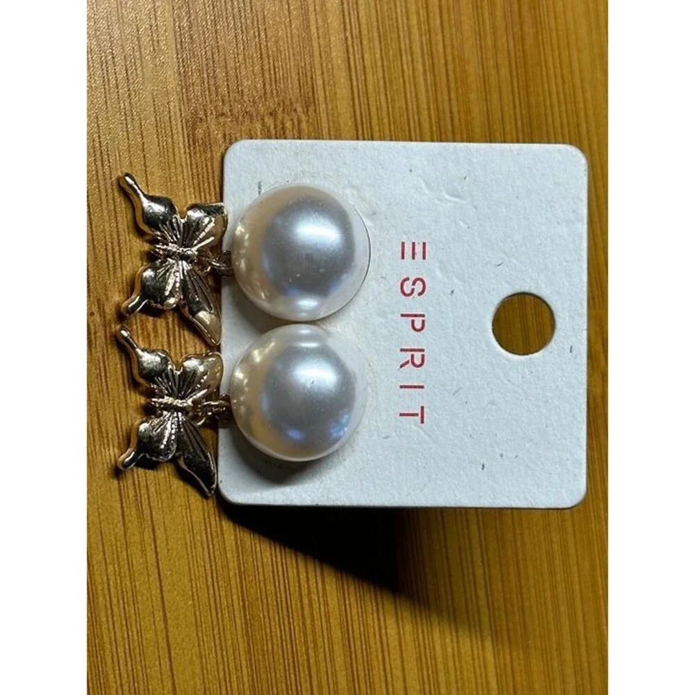 ESPRIT Gold Tone Pearl Stud Earrings Gold Butterfly Dangle Charm Boho New Pair